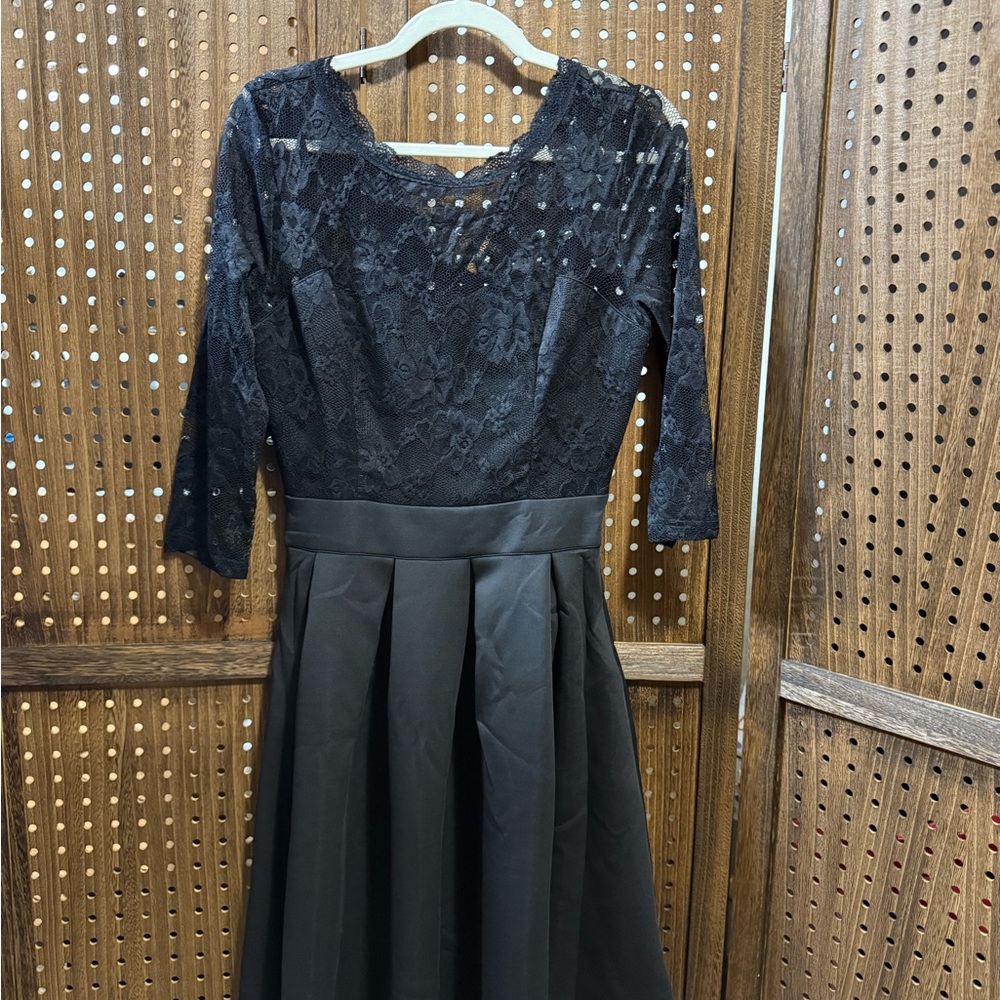 Elegant Black Lace Dress